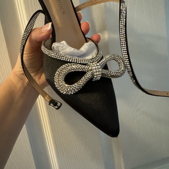 Women’s Heels with Rhinestone Bow - Picture 2 of 6